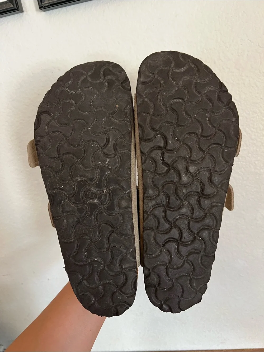 Birkenstock Arizona Tan Suede Sandals Size 40 M US 7-7.5 WUS 9 to 9.5